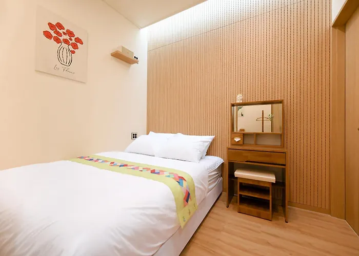 Hostel So On *